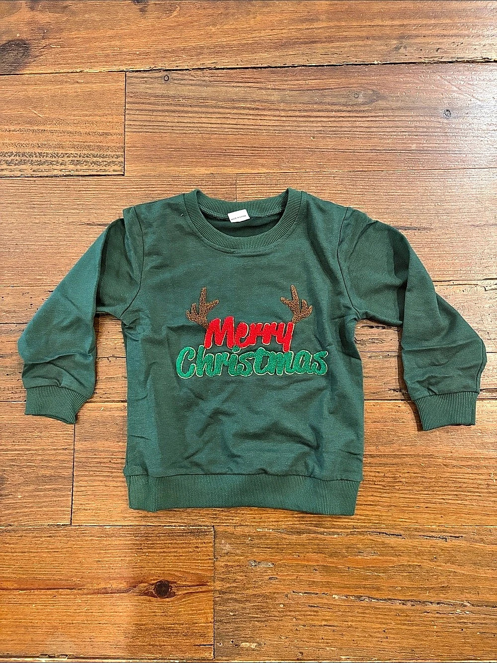 Foshan TianTian Garment Co. Ltd. Christmas Embroidered Sweatshirt Green Girls